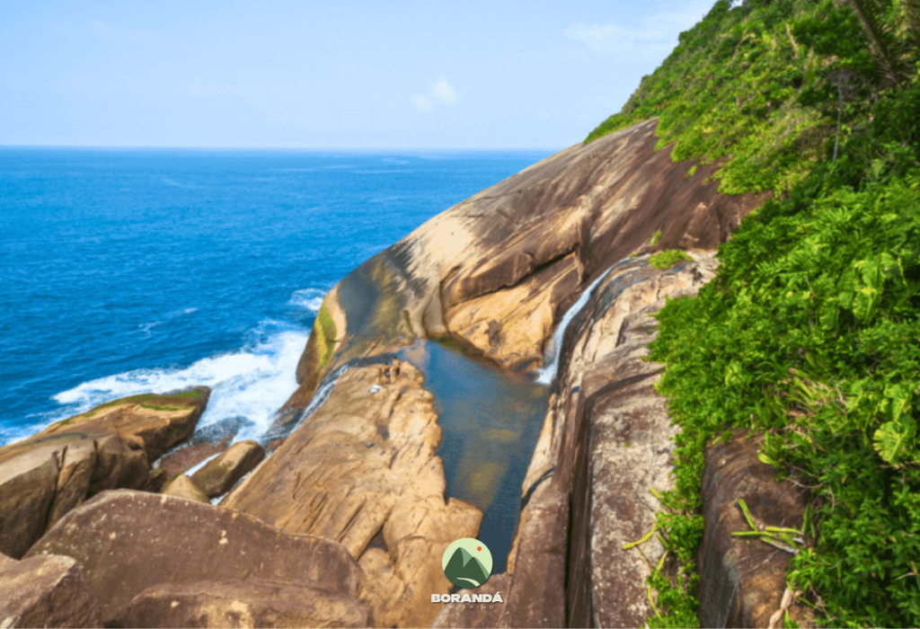 Travessia Ponta da Joatinga